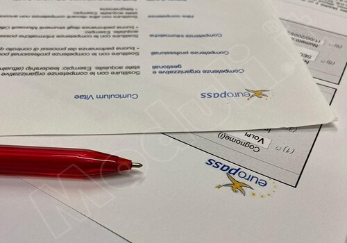 Curriculum vitae Europass con dichiarazione sostitutiva di certificazione